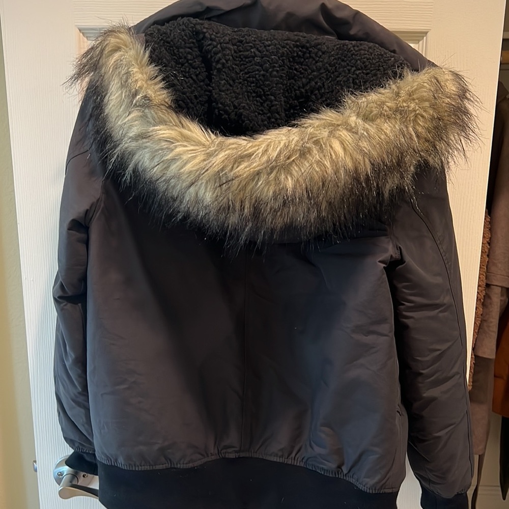 A&F winter jacket - Picture 5 of 5